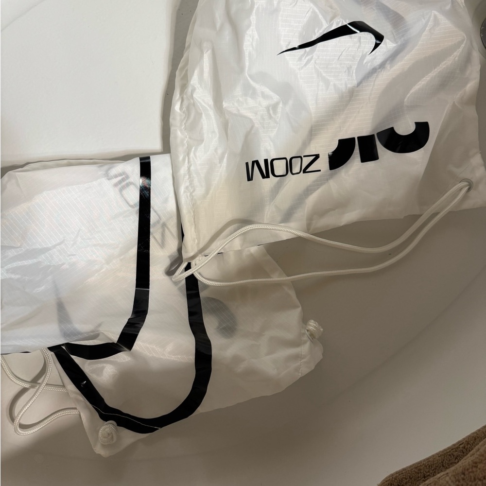 2 Nike Zoom White Drawstring Bags with Black Accents